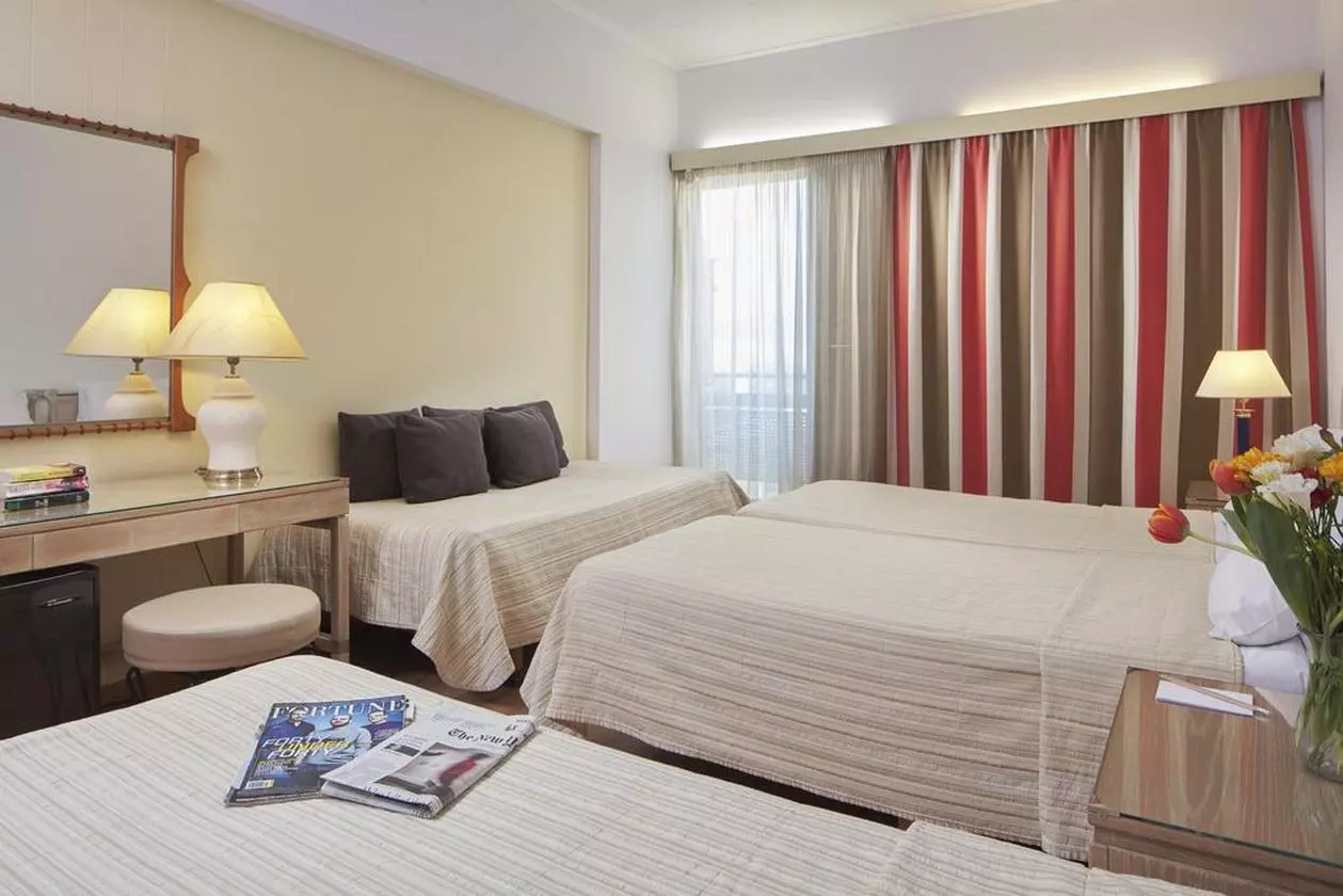 BESTWESTERN_SHABAVIZ (5).jpg